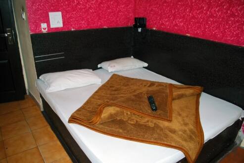 Hotel Pranshu Inn, New Delhi 2